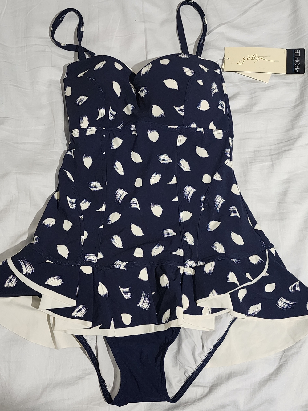 Profile By Gottex Women's Light As A Feather Swimsuit - NWT - Size 8